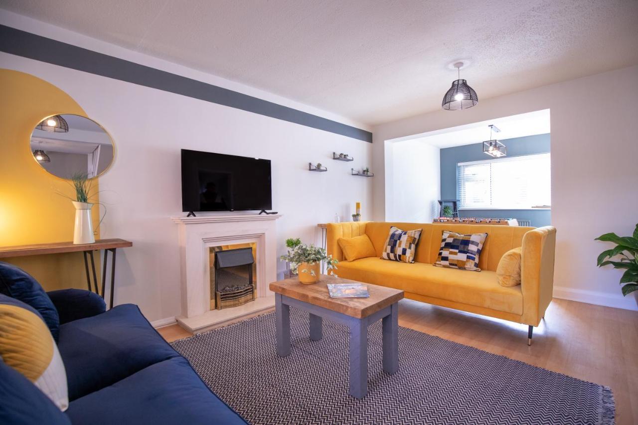 Saltbox Properties- Large!! 3 Bed, 3 Bath House, Parking, Fast Wifi, Town Centre Location! Sleeps 6 Ashby-de-la-Zouch Экстерьер фото